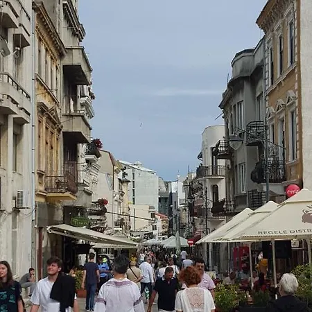 Anastasia.plaja Modern